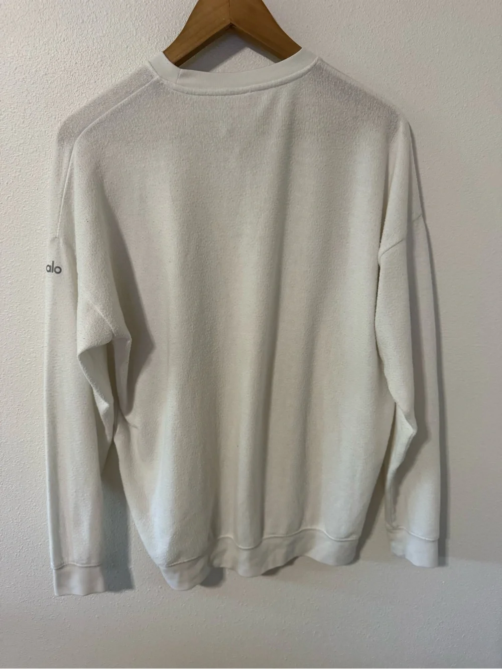 Alo Yoga Soho Pullover Ivory Crew Athleisure Oversized Moisture Wicking Gym-S